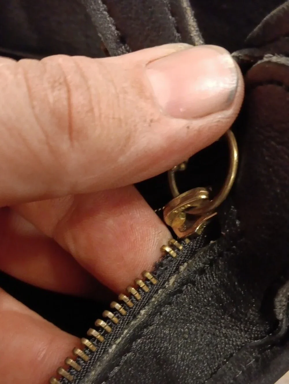 Authentic Vintage Coach Taft Bag — Style 9980 (Black)